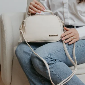 Modelo da Bolsa Feminina Santorini Pequena Marfim