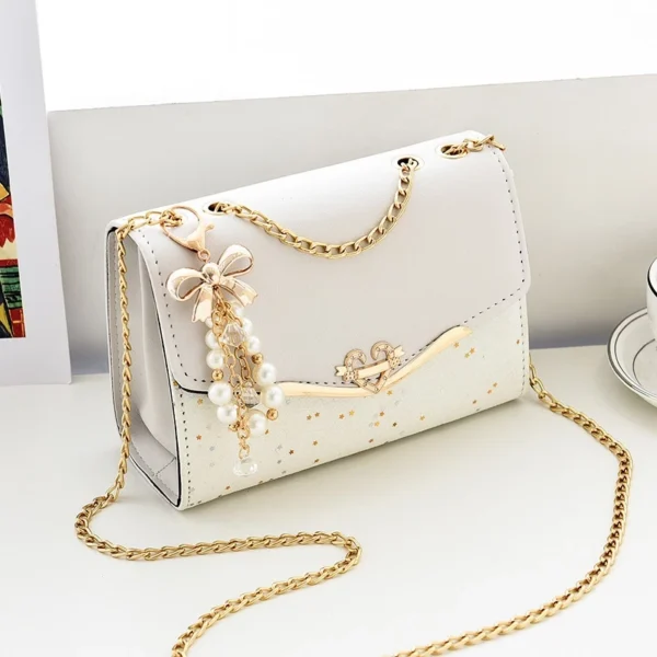 Modelo da Bolsa pequena de ombro com corrente branca